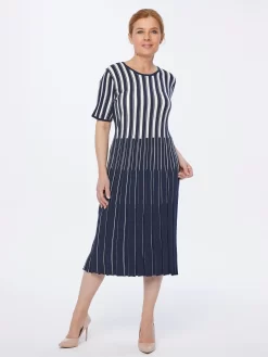 Strickkleid Im Bicolour Look