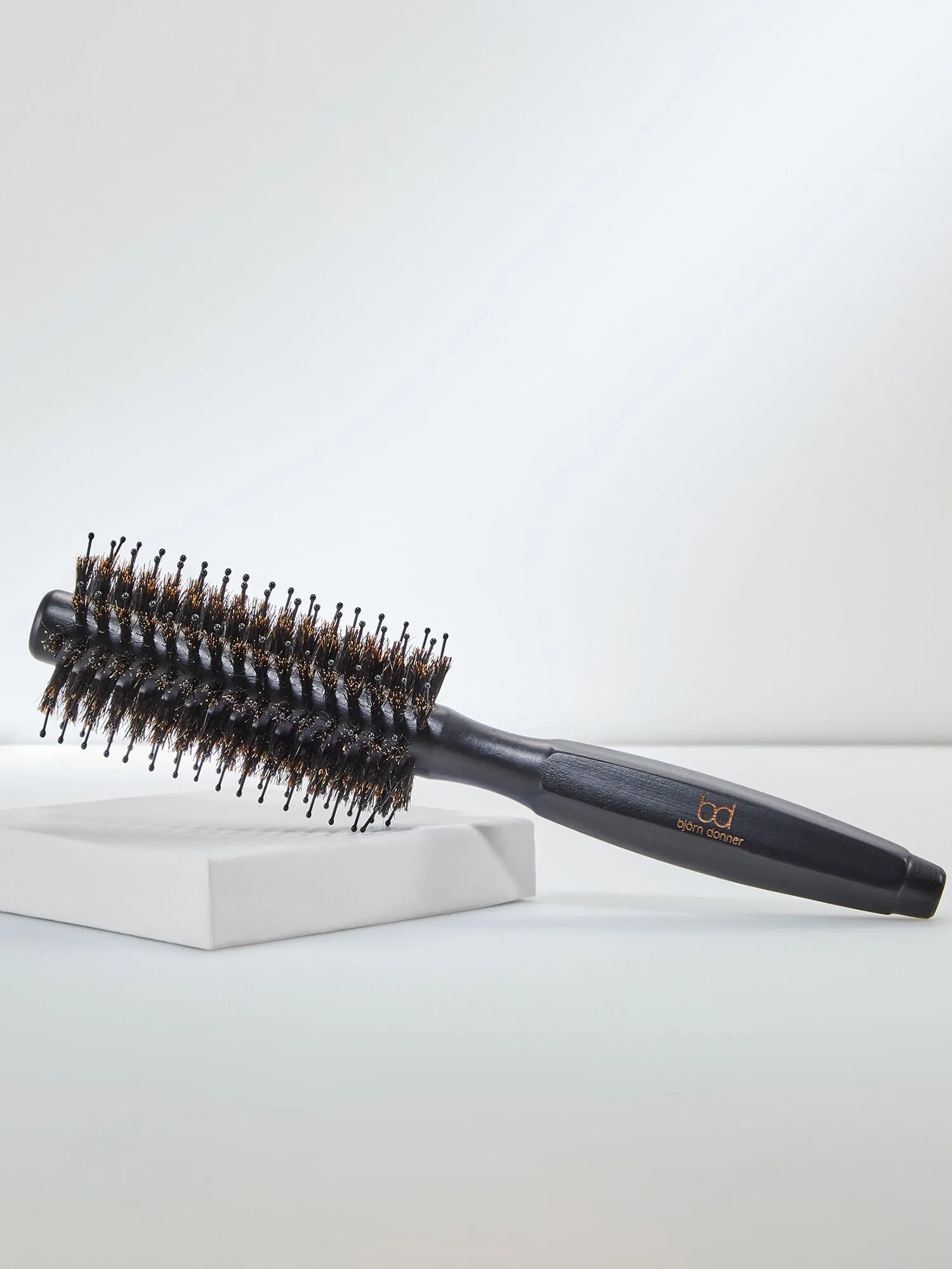 TOOLS Round Brush Medium