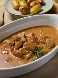 Kalbsragout In Kräuterrahm, 900 G